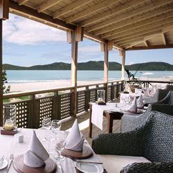 Hermitage_Bay_Exterior